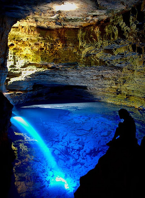 most beautiful caves in the world 04 Most Amazing Photos From Beautiful Caves Around The World