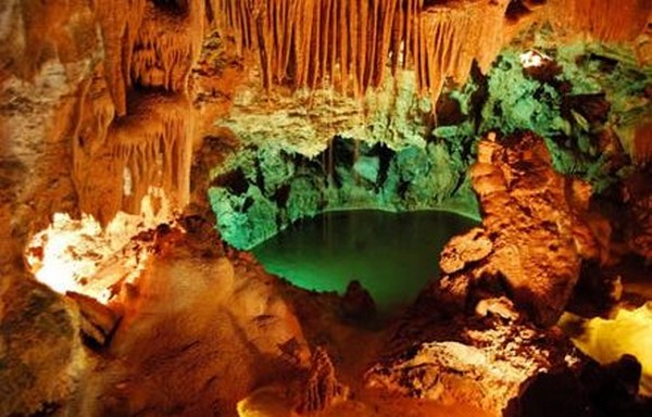most beautiful caves in the world 10 Most Amazing Photos From Beautiful Caves Around The World