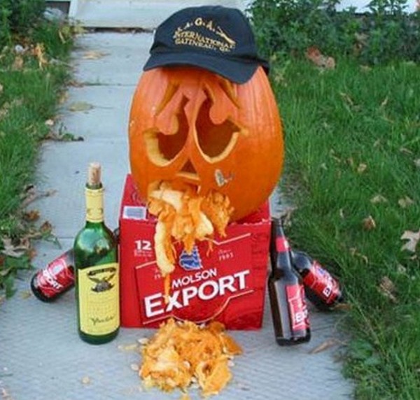 drunk pumpkins 04 Pumpkins + Alcohol = Not Feeling So Good