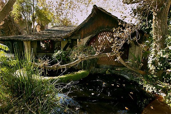 fairytales houses 07 Beautiful Fairy Tales House Designs