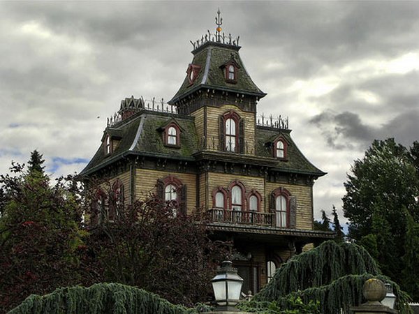 fairytales houses 19 Beautiful Fairy Tales House Designs