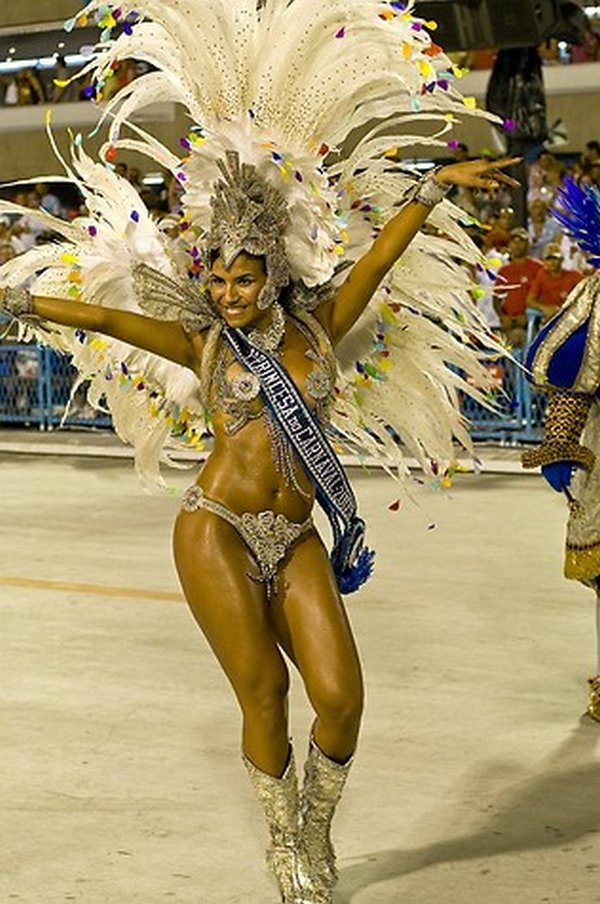 carnival rio de janeiro 09 Brazils Carnival Madness