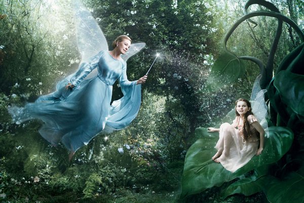celebrities fairytales 07 Celebrity Fairy Tales by Annie Leibovitz 