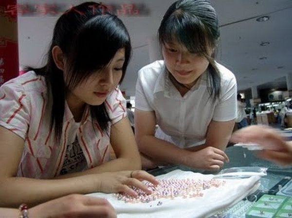 how are pearls made 16 Where Do Pearls Come From?
