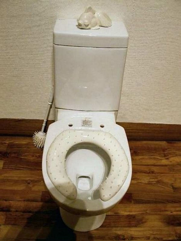 odd toillets 34 Scary Funny And Weird Toilets... For Emergency!