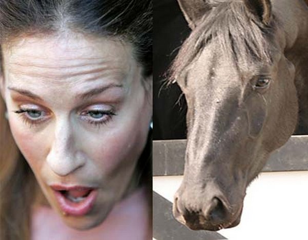 sarah jessica parker looks like a horse 11 Sarah Jessica Parker Looks Like A Horse?