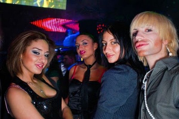 freakish girls 34 Freakish Girls Blessed With Plastic Surgery   Scary!