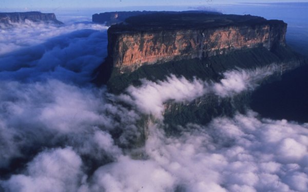 mount roraima venezuela 02 Mount Roraima: An Island Forgotten by Time