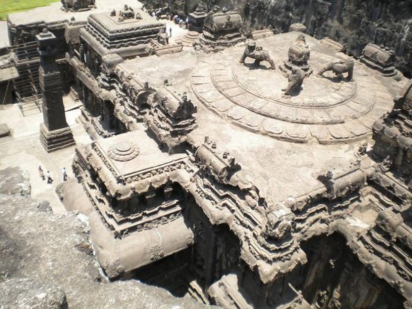 temples of india 06 Amazing Cliff Temples of India   The Ellora Caves