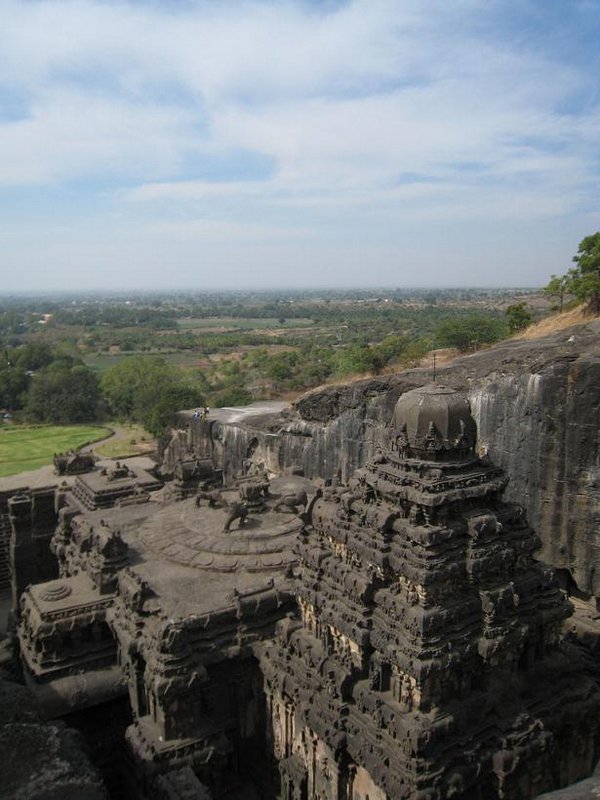 temples of india 08 Amazing Cliff Temples of India   The Ellora Caves