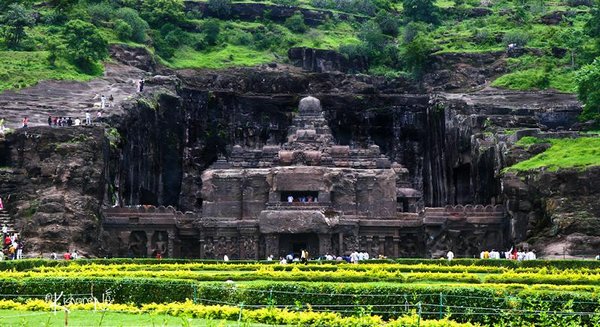 temples of india 17 Amazing Cliff Temples of India   The Ellora Caves