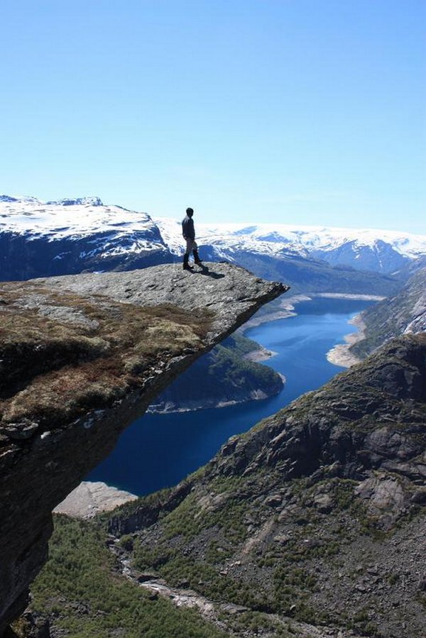 the craziest cliffs in norway 04 The Craziest Cliffs In Norway