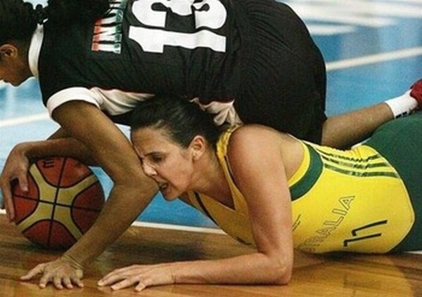 crazy and funny sports photos 33 Hilariously Funny Sports Photos: Stopped at Precisely The Right Moment