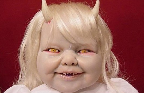 horror baby dolls 05 Want To Get Scared By a Doll? Check Out These 7 Horror Dolls