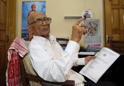 100-year-old Indian freedom fighter pursues PhD