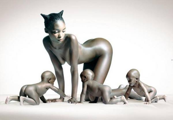 Amazing Women Photoshop By Christophe Gilbert