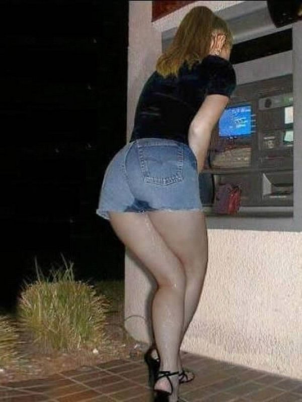 10 Strangest People At ATMs